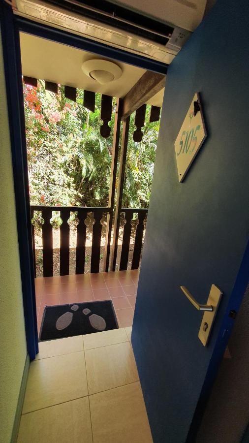 Appartement Studio vue mer Le Colibri à Sainte-Anne Extérieur photo